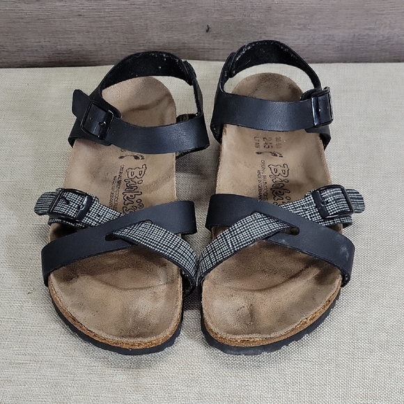 Birkenstock Black and Gray Strappy Sandals Sz 38 L7 M5 - Picture 1 of 11